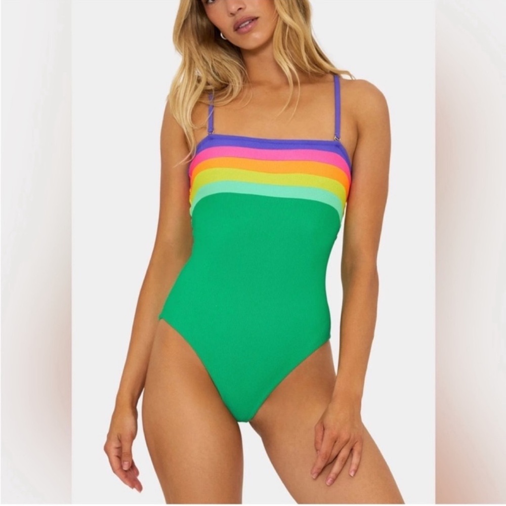 NWT Beach Riot Jessa Ribbed Colorblock One
Piece Swimsuit